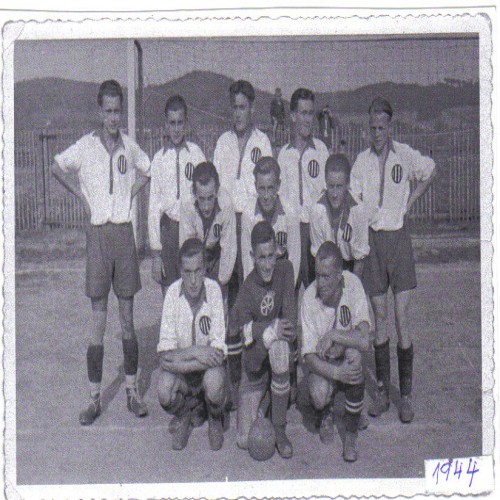 1944